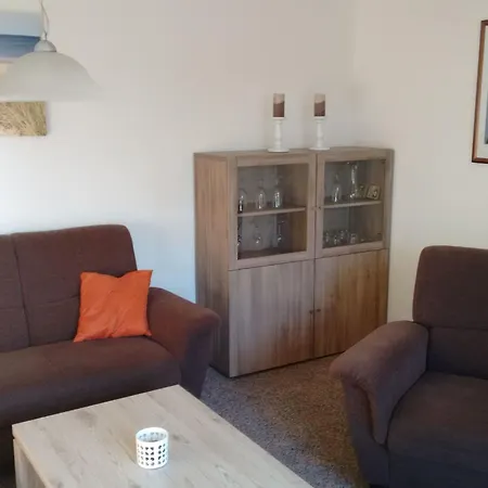 דירה Komfortable Mit Grossem Garten By Interhome וורמן
