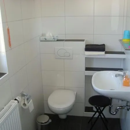 Komfortable Mit Grossem Garten By Interhome דירה *