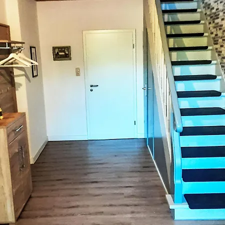 Komfortable Mit Grossem Garten By Interhome דירה *