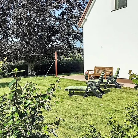 Komfortable Mit Grossem Garten By Interhome דירה וורמן